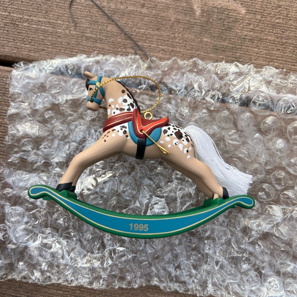 Hallmark Rocking Horse 1995 - Picture 5 of 7